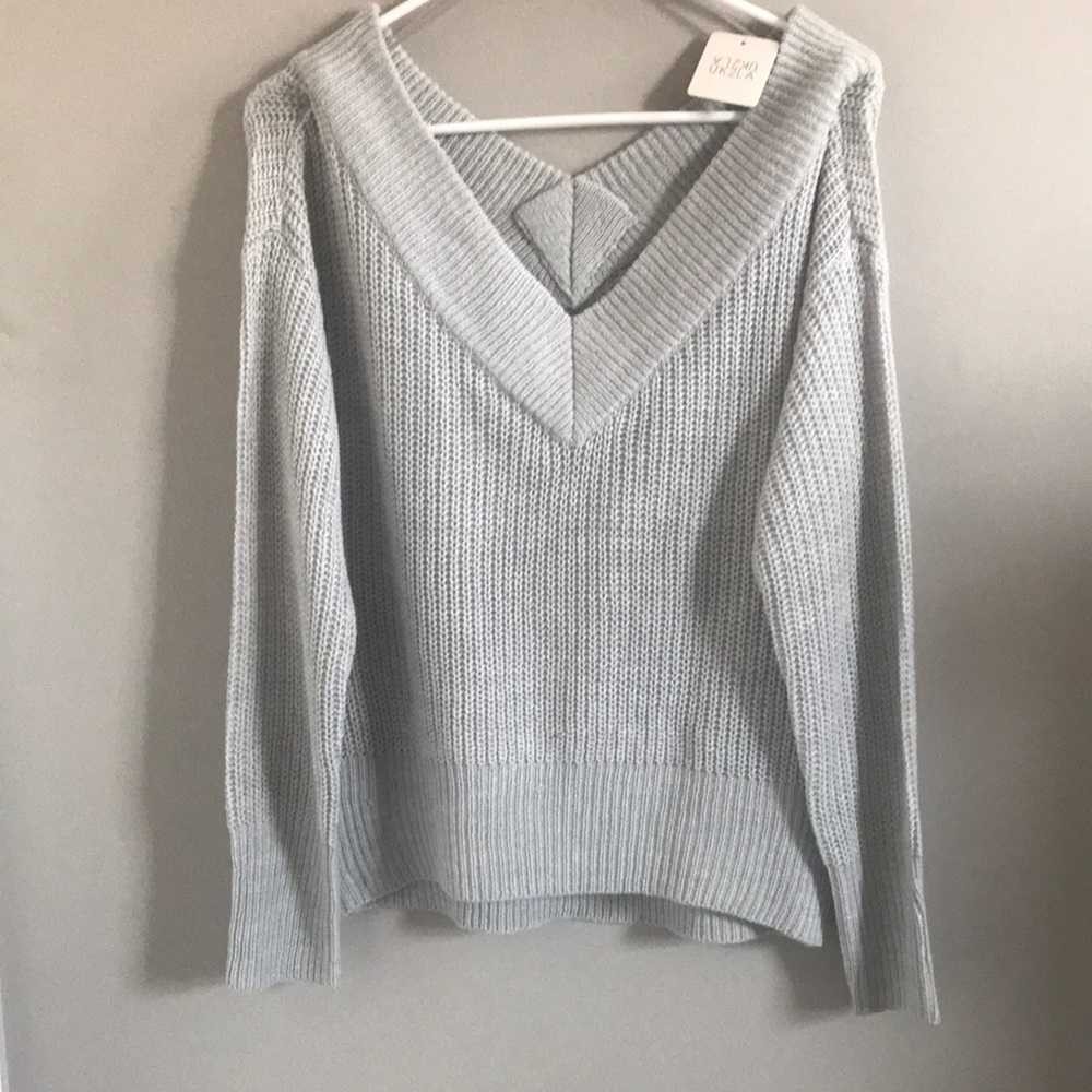 V neck sweater